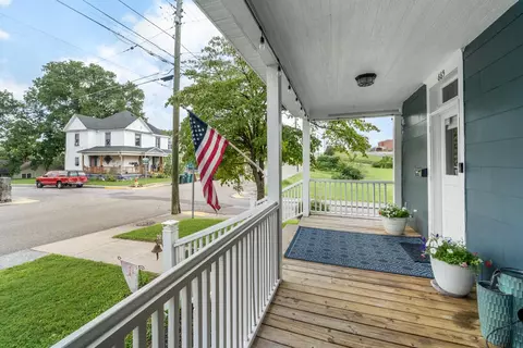 Exterior - 665 Moore St, Bristol, VA 24201 photo 3 of 5