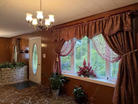 Entry Way - 2774 Wardell, Pounding Mill, VA 24637 photo 2 of 4