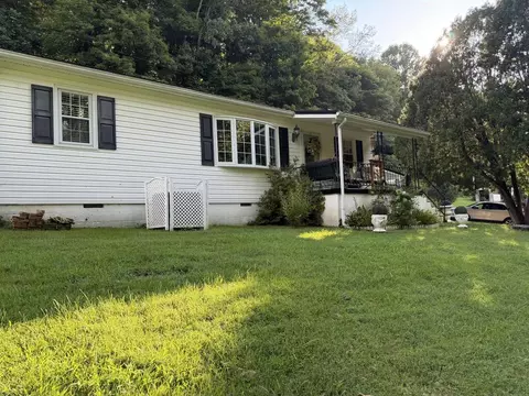 Exterior - 2774 Wardell, Pounding Mill, VA 24637 photo 5 of 8