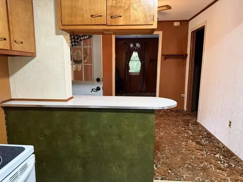Kitchen - 2774 Wardell, Pounding Mill, VA 24637 photo 1 of 2