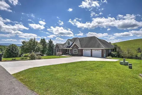 514 Haynes Ave, Chilhowie, VA 24319