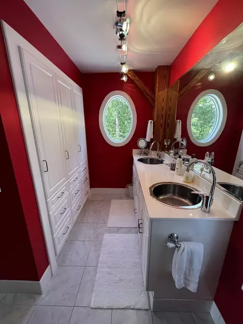 Bath - 85 Moonlight Ln, Fancy Gap, VA 24328 photo 3 of 3