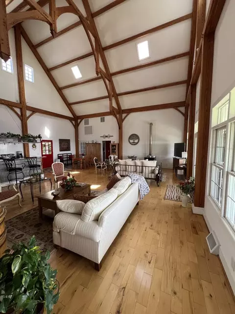 Living - 85 Moonlight Ln, Fancy Gap, VA 24328 photo 1 of 3