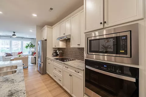 Kitchen - 311 Tailrace Dr, Abingdon, VA 24210 photo 3 of 4