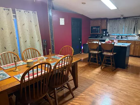 Dining - 129 Floyd St, Cedar Bluff, VA 24609 photo 1 of 4
