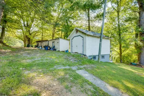 Exterior - 3808 Combs Ridge Rd, Honaker, VA 24260 photo 10 of 13
