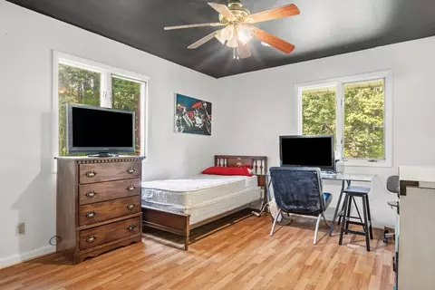 Bedroom - 4681 Fishers View Rd, Pilot, VA 24138 photo 3 of 6