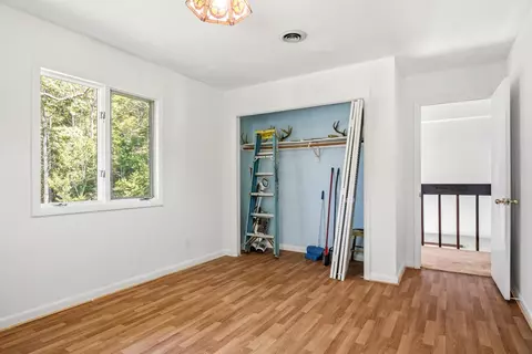 Bedroom - 4681 Fishers View Rd, Pilot, VA 24138 photo 6 of 6