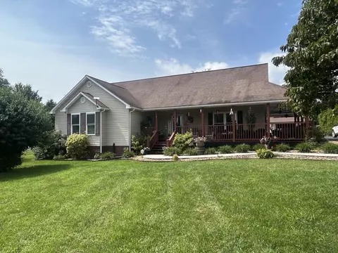 Exterior - 135 Pleasant Pine Dr, Max Meadows, VA 24360 photo 32 of 35