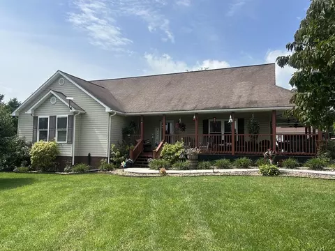 Exterior - 135 Pleasant Pine Dr, Max Meadows, VA 24360 photo 31 of 35