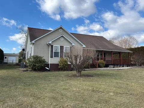 Exterior - 135 Pleasant Pine Dr, Max Meadows, VA 24360 photo 16 of 35