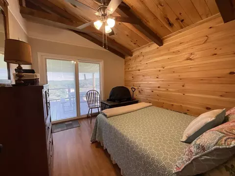 Bedroom - 437 Alpine Crst, Fancy Gap, VA 24328 photo 6 of 14