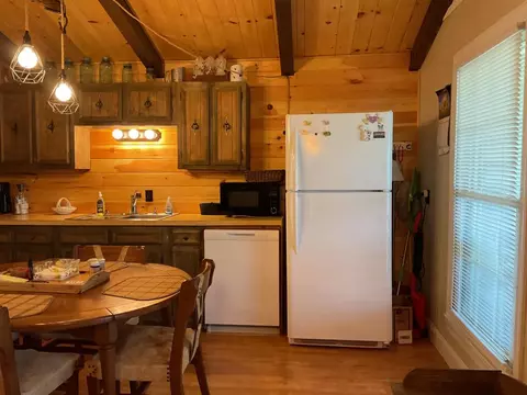 Kitchen - 437 Alpine Crst, Fancy Gap, VA 24328 photo 5 of 5