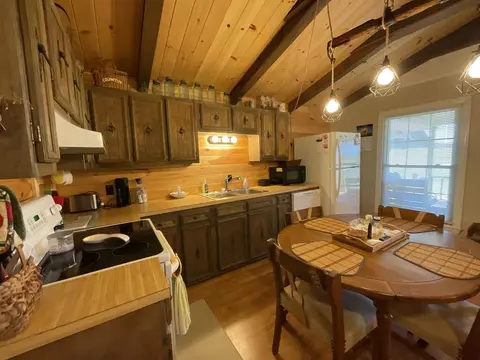 Kitchen - 437 Alpine Crst, Fancy Gap, VA 24328 photo 2 of 5
