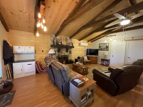 Living - 437 Alpine Crst, Fancy Gap, VA 24328 photo 7 of 11