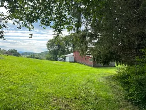 Exterior - 55 Ruby Ln, Troutdale, VA 24378 photo 7 of 12