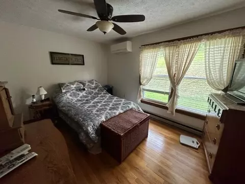 Bedroom - 55 Ruby Ln, Troutdale, VA 24378 photo 2 of 3