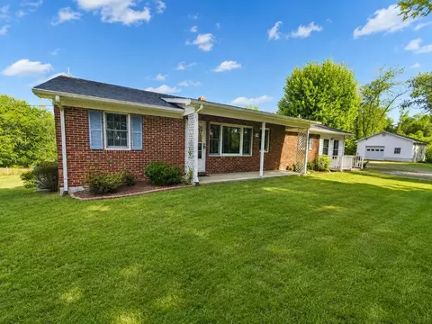 115 Roseland Ln, Fries, VA 24330