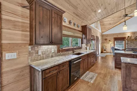 Kitchen - 454 Gibson Knob Rd, Laurel Fork, VA 24352 photo 4 of 6