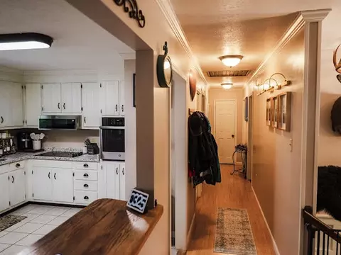 Entry Way - 25597 Cornelius Dr, Abingdon, VA 24211 photo 1 of 9