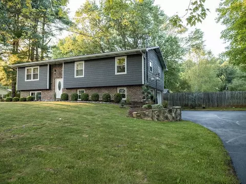 Exterior - 25597 Cornelius Dr, Abingdon, VA 24211 photo 2 of 19