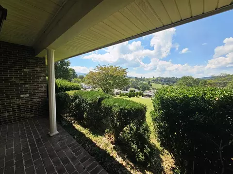 Exterior - 154 Stapleton St, Pounding Mill, VA 24637 photo 14 of 16