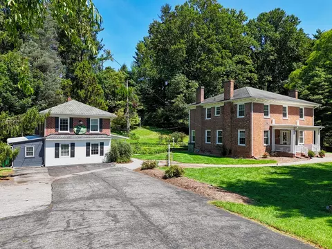 1800 NE Depot St, Christiansburg, VA 24073