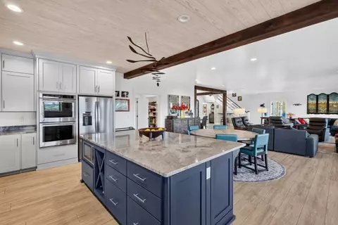 Kitchen - 23544 Winterham Dr, Abingdon, VA 24211 photo 4 of 5