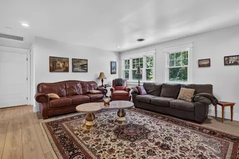 Living - 23544 Winterham Dr, Abingdon, VA 24211 photo 7 of 7