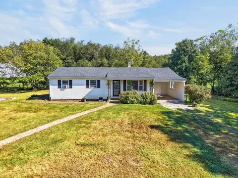 144 Cherry St, Rural Retreat, VA 24368