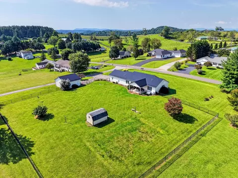 View/Area - 108 White Tail Dr, Max Meadows, VA 24360 photo 9 of 20