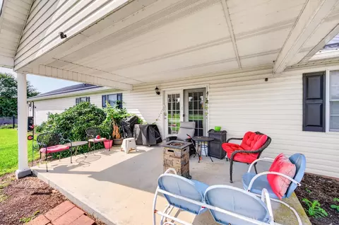Exterior - 108 White Tail Dr, Max Meadows, VA 24360 photo 7 of 11