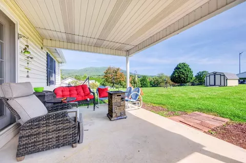 Exterior - 108 White Tail Dr, Max Meadows, VA 24360 photo 8 of 11