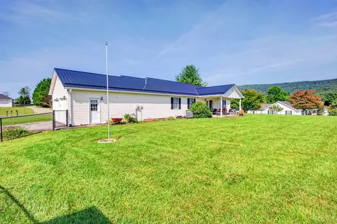 Exterior - 108 White Tail Dr, Max Meadows, VA 24360 photo 3 of 11