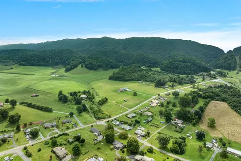 tbd Valley Rd, Saltville, VA 24370