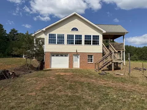 Exterior - 310 Vfw Rd, Patrick Springs, VA 24133 photo 2 of 9