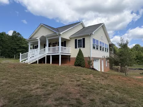 Exterior - 310 Vfw Rd, Patrick Springs, VA 24133 photo 1 of 9