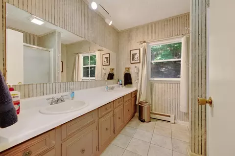 Bath - 403 Wright Mountain Dr, Bland, VA 24315 photo 2 of 4