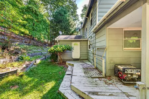 Exterior - 403 Wright Mountain Dr, Bland, VA 24315 photo 26 of 27
