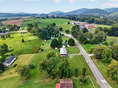 View/Area - 578 Sheffey School Rd, Max Meadows, VA 24360 photo 6 of 10