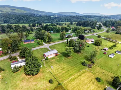 View/Area - 578 Sheffey School Rd, Max Meadows, VA 24360 photo 4 of 10