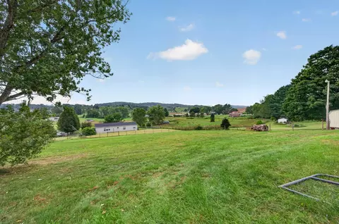 Exterior - 578 Sheffey School Rd, Max Meadows, VA 24360 photo 12 of 20