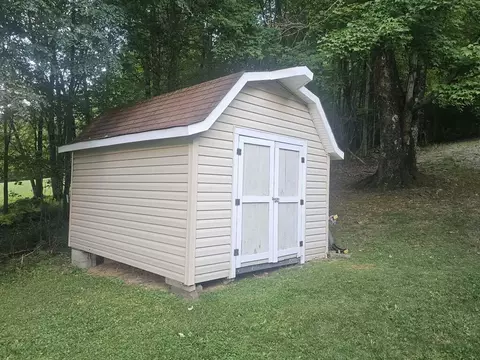Other - 193 Chestnut St, Pounding Mill, VA 24637 photo 4 of 10