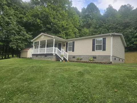 Other - 193 Chestnut St, Pounding Mill, VA 24637 photo 2 of 10