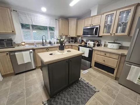 Kitchen - 193 Chestnut St, Pounding Mill, VA 24637 photo 1 of 12