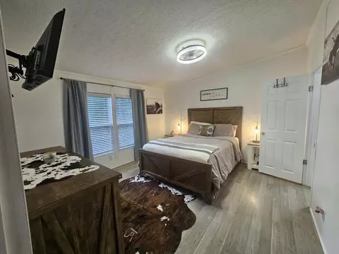 Bedroom - 193 Chestnut St, Pounding Mill, VA 24637 photo 3 of 3