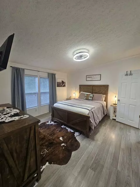 Bedroom - 193 Chestnut St, Pounding Mill, VA 24637 photo 1 of 3