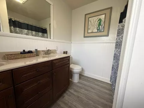 Bath - 312 Circle St, Bluefield, VA 24605 photo 1 of 2