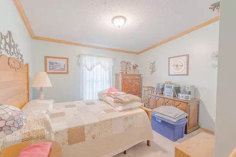 Bedroom - 768 Ivanhoe Rd, Max Meadows, VA 24360 photo 4 of 7