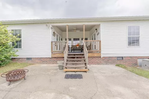 Exterior - 768 Ivanhoe Rd, Max Meadows, VA 24360 photo 3 of 9